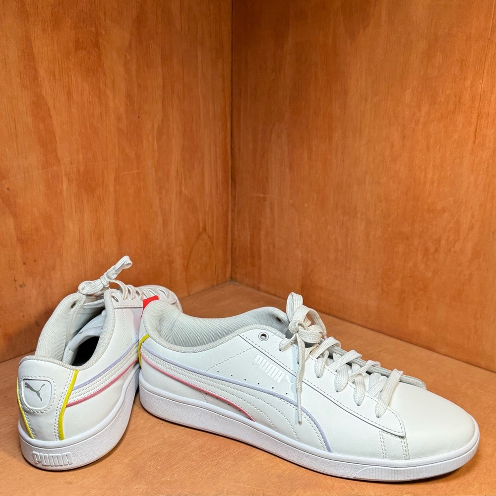 Pumas tri color  ~Athletic walking training casual & formal lifestyle shoe